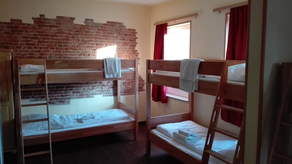 המבורג Alm Hostel חדר תמונה